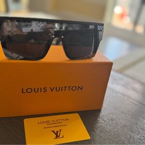 Louis Vuitton Monogram Black Sunglasses